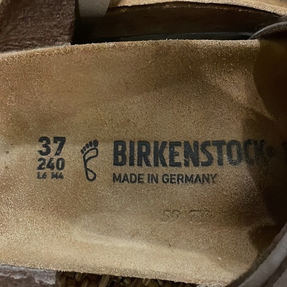 BIRKENSTOCK Yara sandals Worn once - Picture 5 of 6